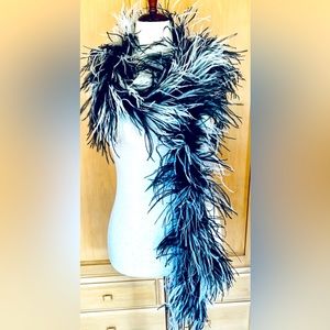 DESIGNER ADRIENNE LANDAU BLACK & WHITE 100% OSTRICH FEATHER BOA  -- 6 FEET LONG